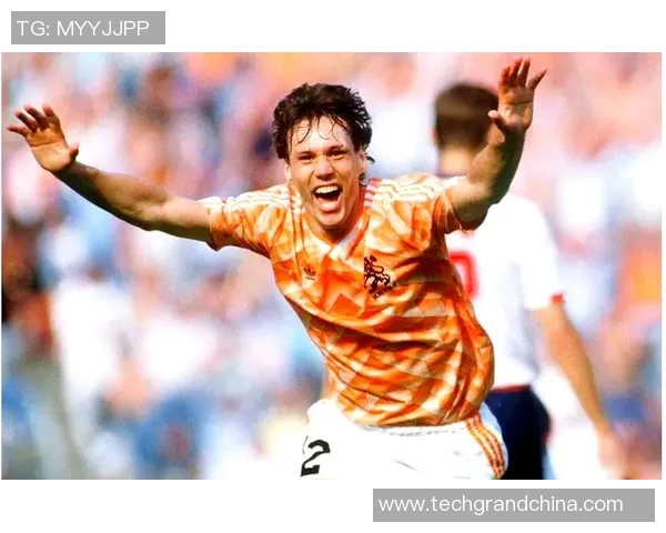 足球明星穿过15号球衣的传奇故事与他们的辉煌成就回顾 足球明星穿过15号球衣的传奇故事与他们的辉煌成就回顾